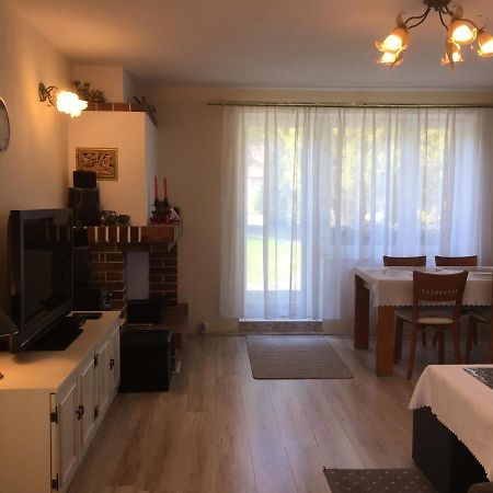 Domek Letni Na Wakacje W Rumi Rumia Bagian luar foto