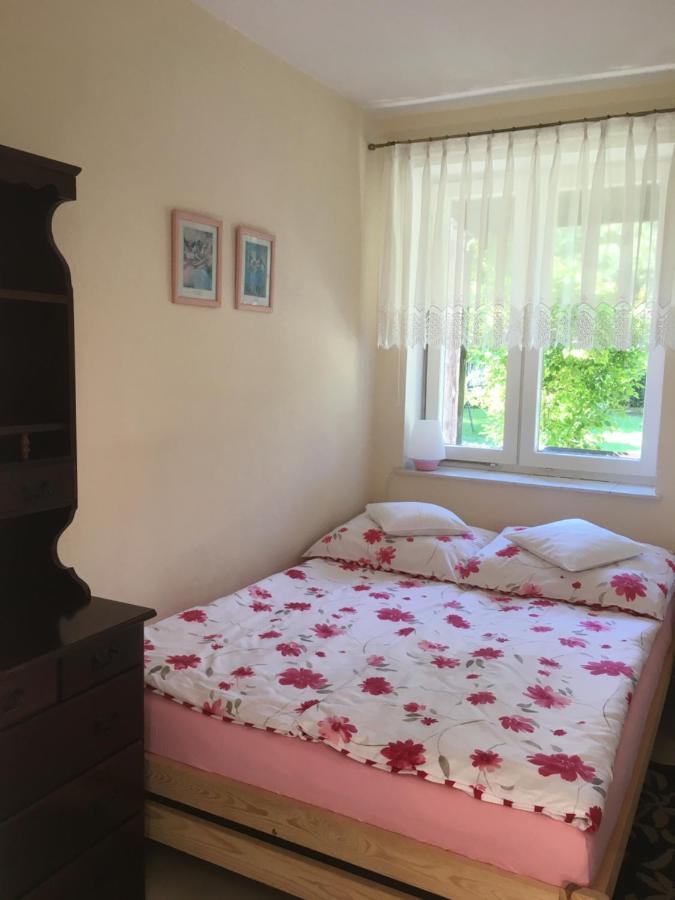 Domek Letni Na Wakacje W Rumi Rumia Bagian luar foto