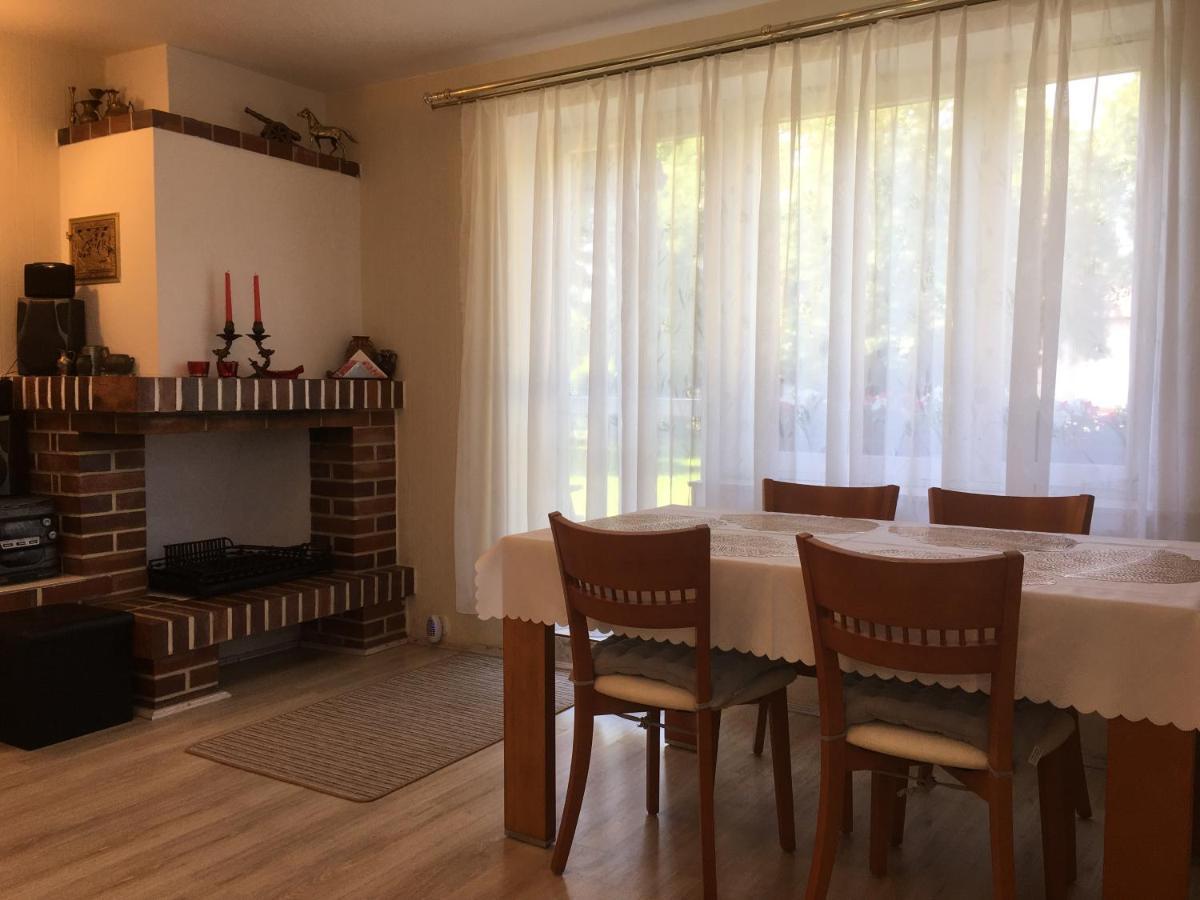 Domek Letni Na Wakacje W Rumi Rumia Bagian luar foto