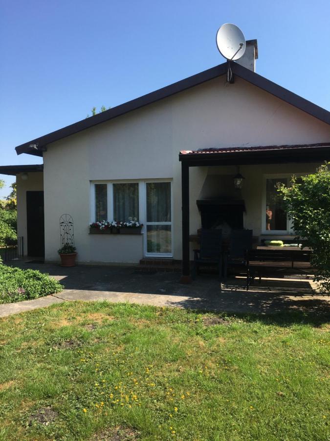 Domek Letni Na Wakacje W Rumi Rumia Bagian luar foto
